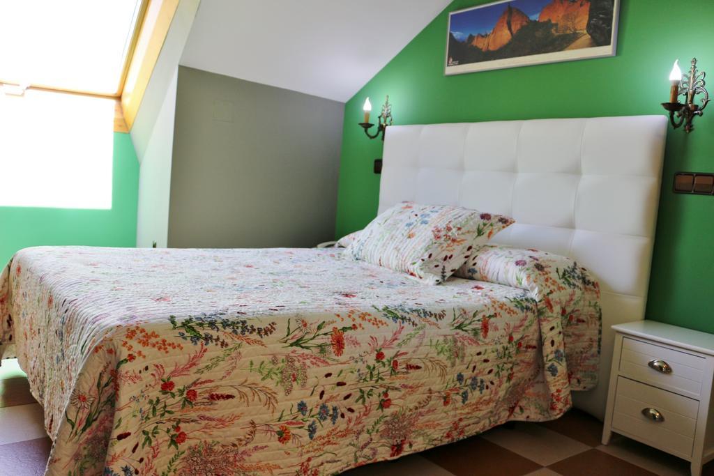 Hostal Don Jaime II Segovia Eksteriør bilde